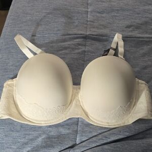 Torrid Cream Lace Underwire Bra